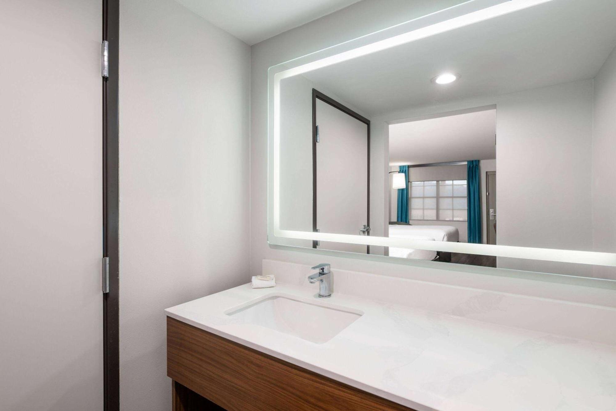 La Quinta Inn By Wyndham San Diego - Miramar Екстер'єр фото